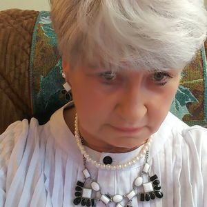 Meet your Posher, Connie